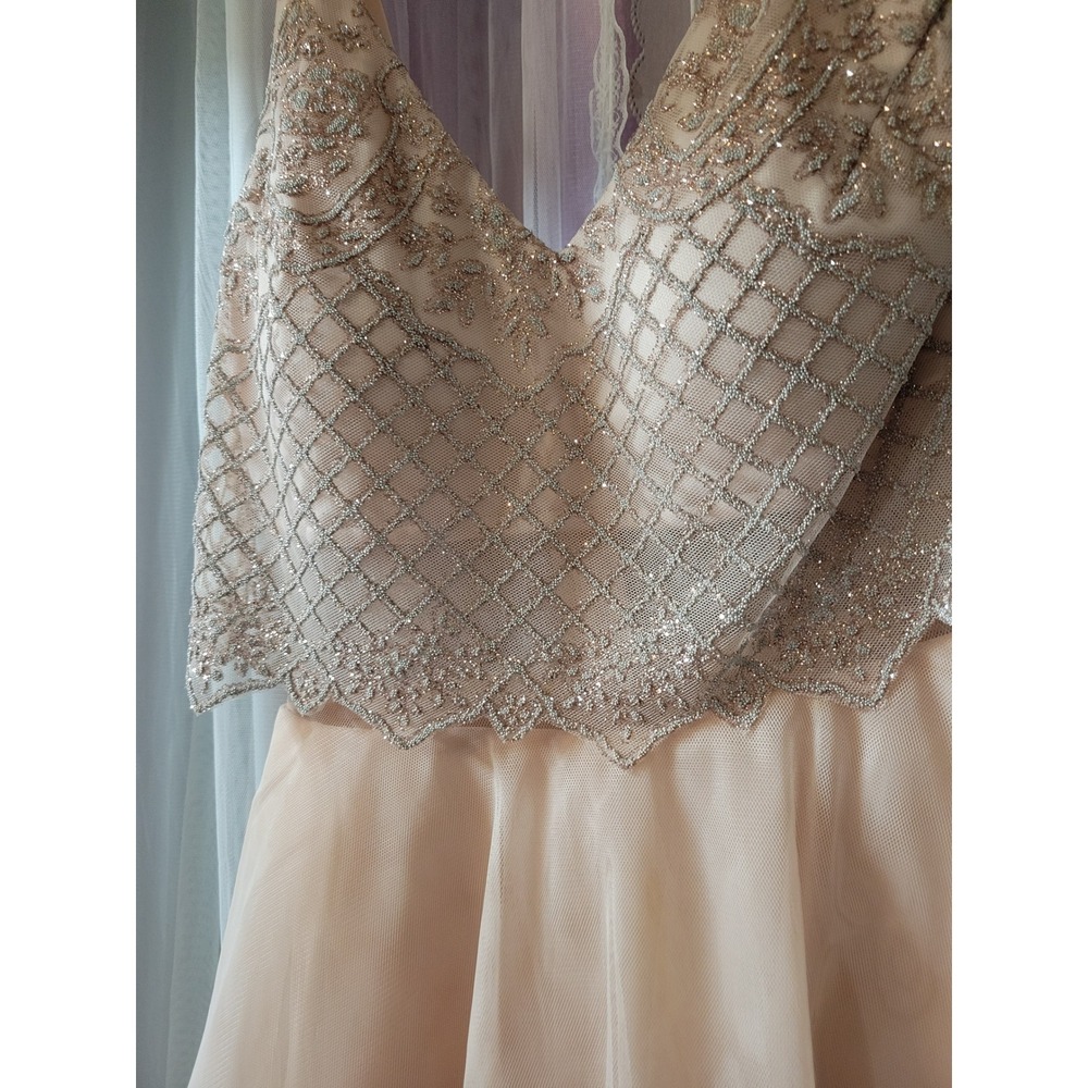 Teeze Me Peach Tulle Tiered Fit  Flare Cocktail Dress Glitter Bodice Size 1 909